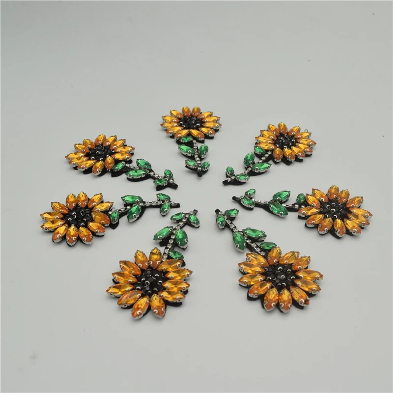 12 шт. жёлтые акриловые камни в виде подсолнечника и горного хрусталя бисер