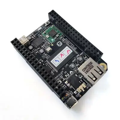 Карманная портативная компьютерная игровая консоль C H I P