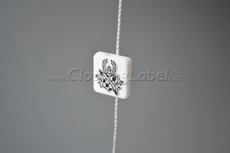 

5000pcs custom private brand logo hang tag string/plastic seal tag/ string seal in garment tags