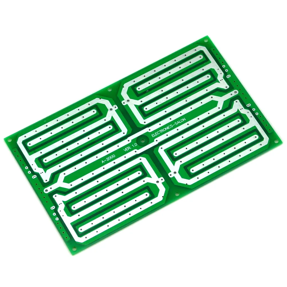 Конденсаторный фильтр с неизолированной печатной платой поддерживает