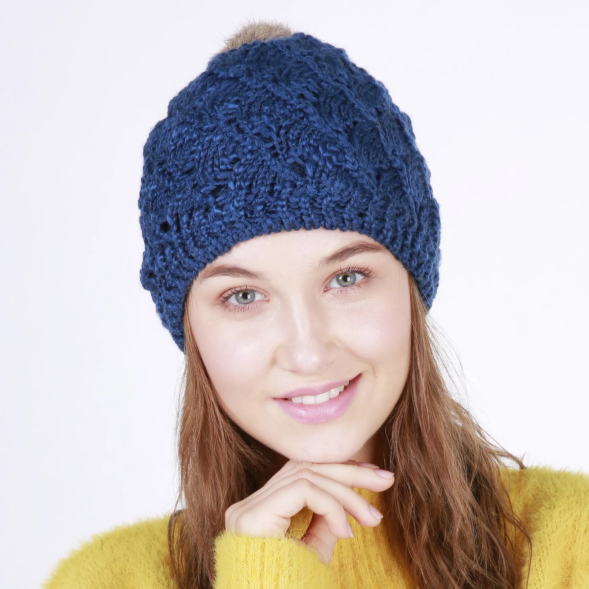 Шапочка Лидер продаж 2018 Новый кролик мяч двойной вентилятор для зерна полые