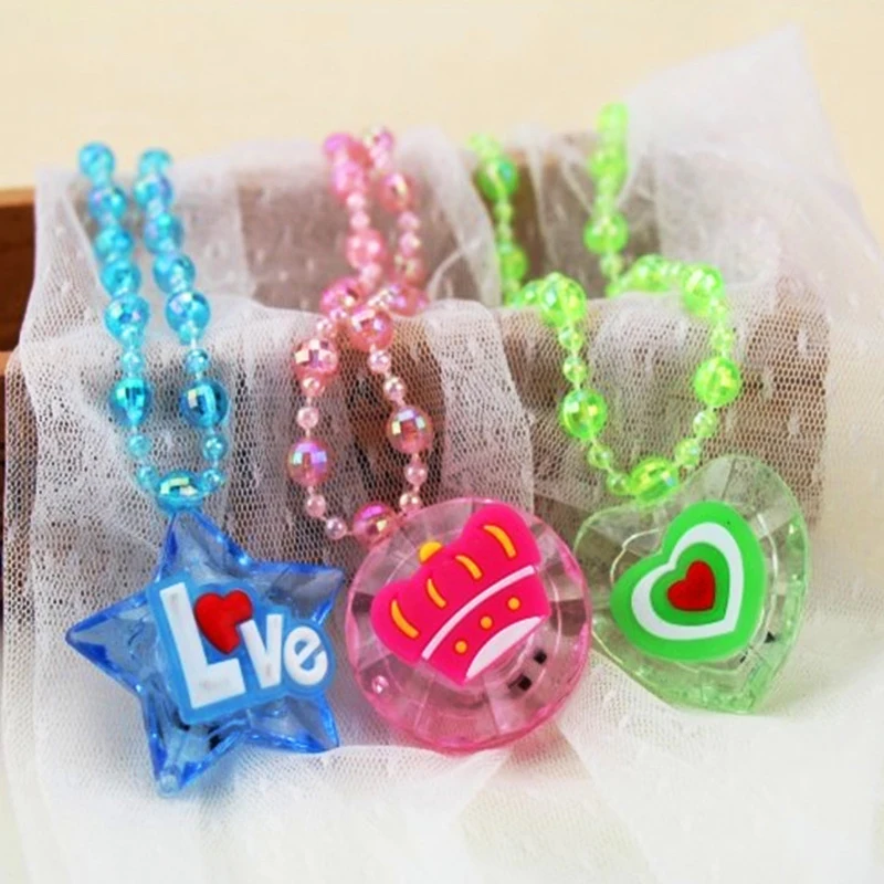 Цвет случайный прозрачный ожерелье мультфильм свечение игрушка подарок сыновья