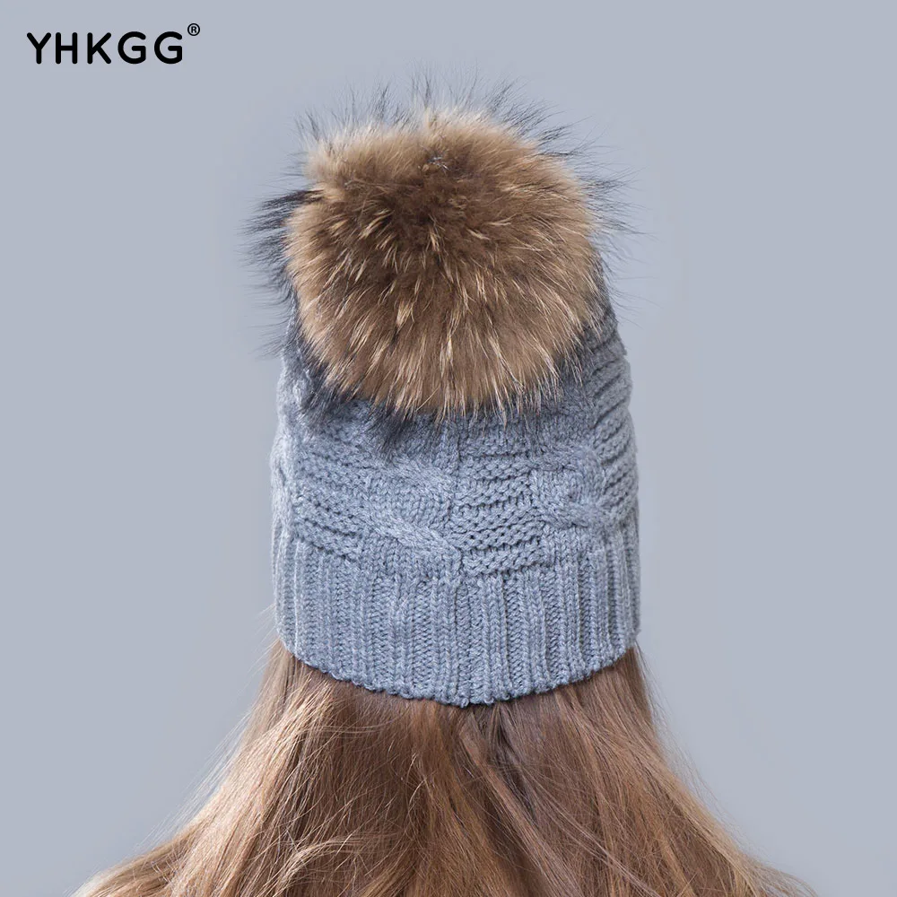 2018 winter hat female fur ball knitted warm hats for women Skullies Beanies Fur Pom Poms.Pretty classic knit cap lines | Аксессуары для