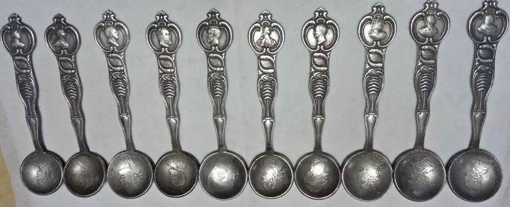 Российские императорские монеты выбираются случайным образом.|spoon| |
