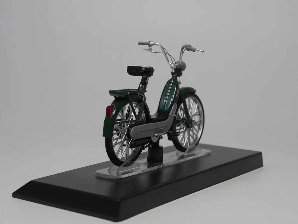 Игрушечная модель PIAGGIO CIAO для мотоцикла с 1:18 Масштабе| |