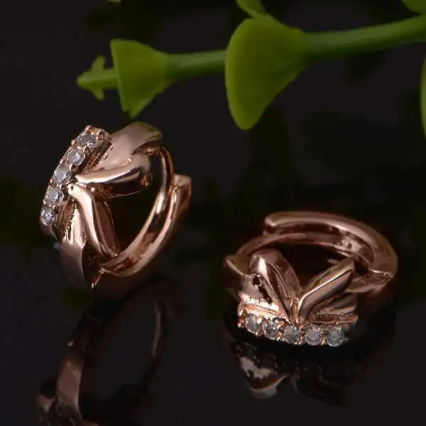 Серьги Huggie с надписью K женские серьги кольца из розового золота|huggie earrings|designer hoop