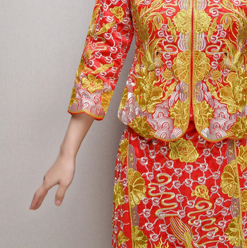 

Bride Cheongsam Vintage Chinese Style Wedding Dress Retro Toast Clothing Lady Embroidery Phoenix Gown Marriage Qipao red Clothes