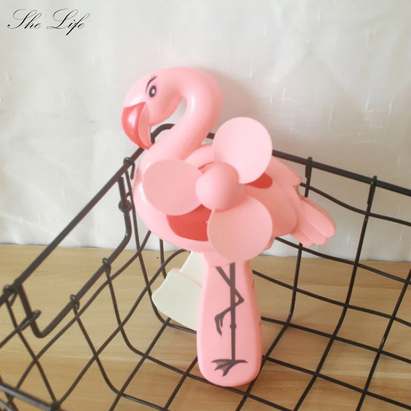 

Cartoon Summer Hand Pressure Fans Portable Small Plastic Flamingo Shape Birthday Party Favor