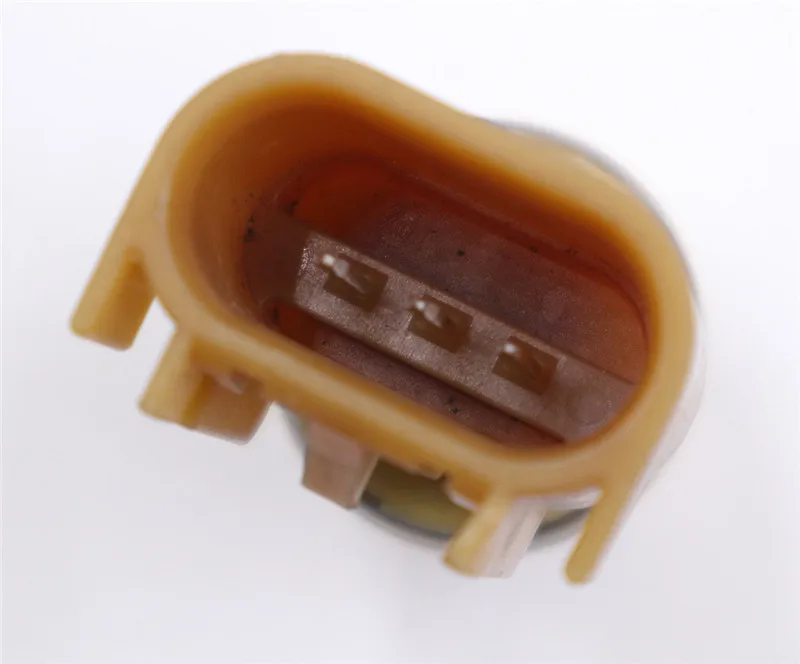 Датчик давления для впрыска топлива OEM 13500745 FPS33 FC0021 Chevrolet avalorlando Cadillac CTS 2009
