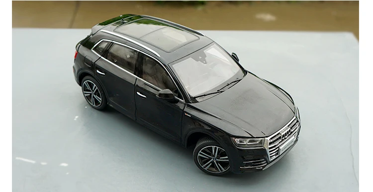 1:18 оригинальная упаковка Q5L SUV модель автомобиля из сплава, высокая модель имитации коллекции, подарочная упаковка