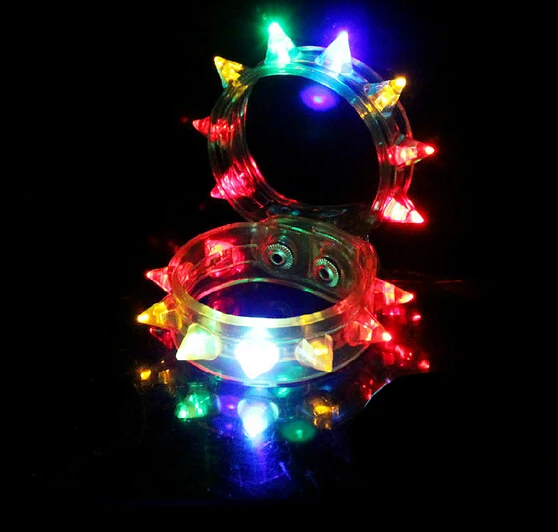 

100pcs New Arrival Multi colors night glow stick flashing bracelet light sticks festival items DIY led party kids toy