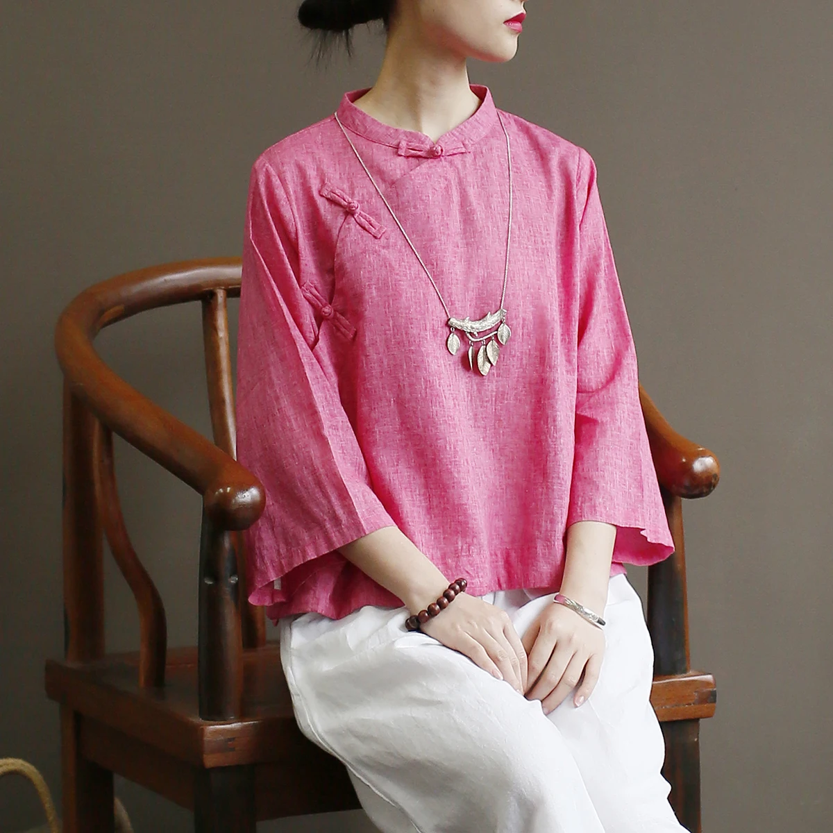 Блузка женская короткая свободного покроя в китайском стиле хлопково льняная