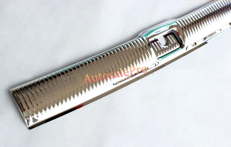 Стальная хромированная внутренняя защитная накладка на задний бампер Накладка