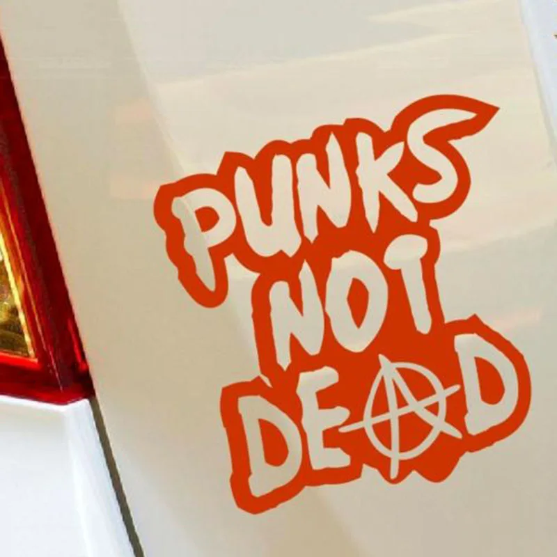 Наклейка на бампер с надписью PUNKS NOT DEAD|Наклейки автомобиль| |