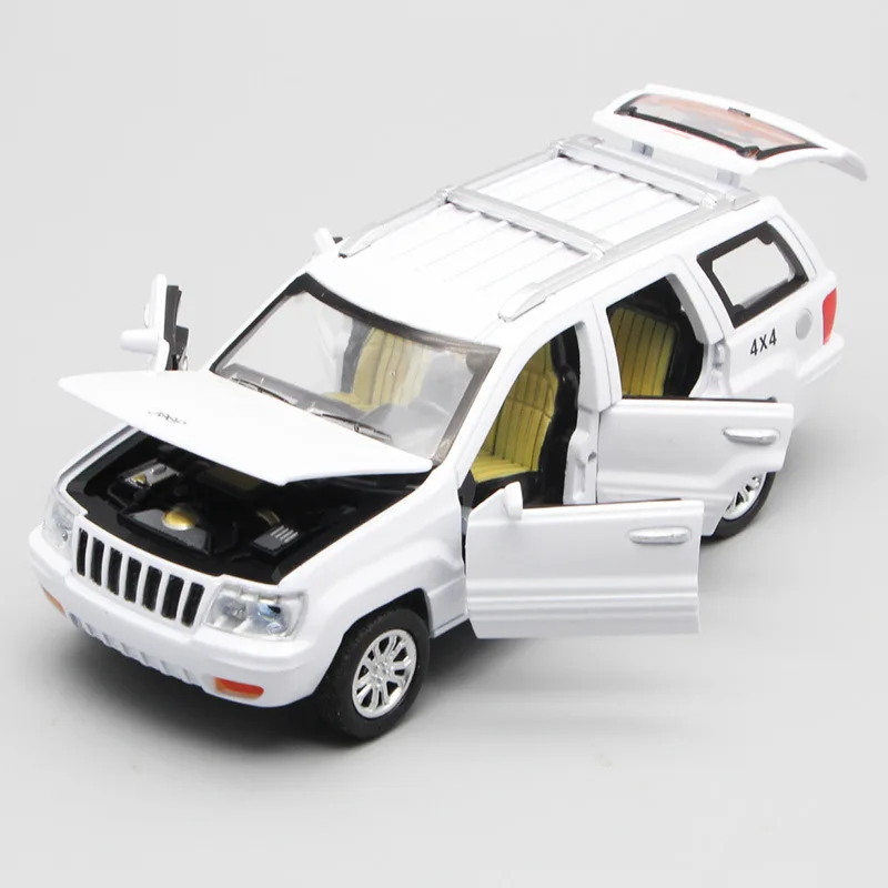 Изысканный 1:32 Grand Cherokee сплав модель автомобиля моделирование литья под давлением