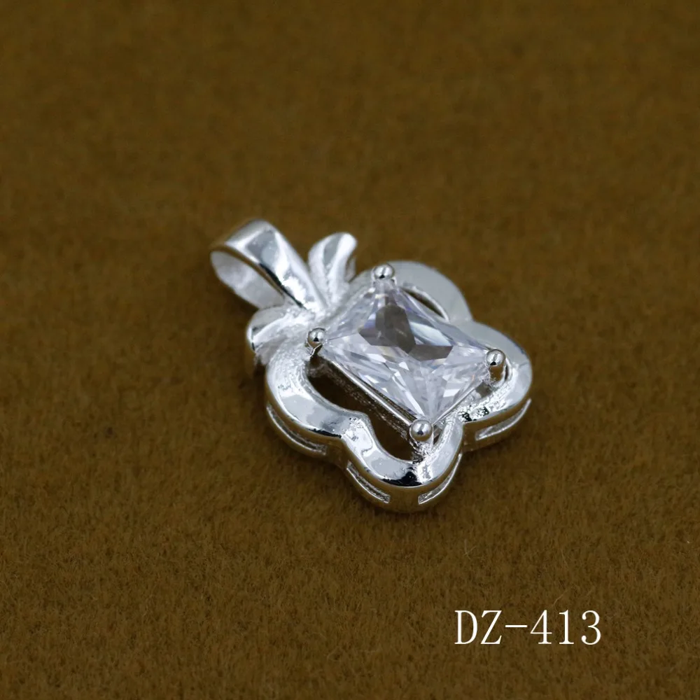 Кулон из серебра 925 пробы с фианитами в виде яблока | Украшения и аксессуары