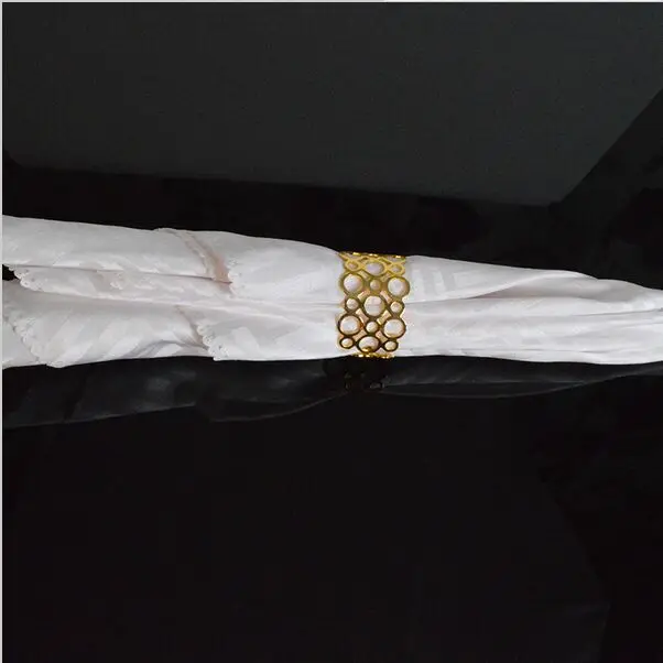 

18K Gold Facotry Wholesale Hollow House Alloy Silver Table Napkin Rings For Wedding Decoration Napkin Holders