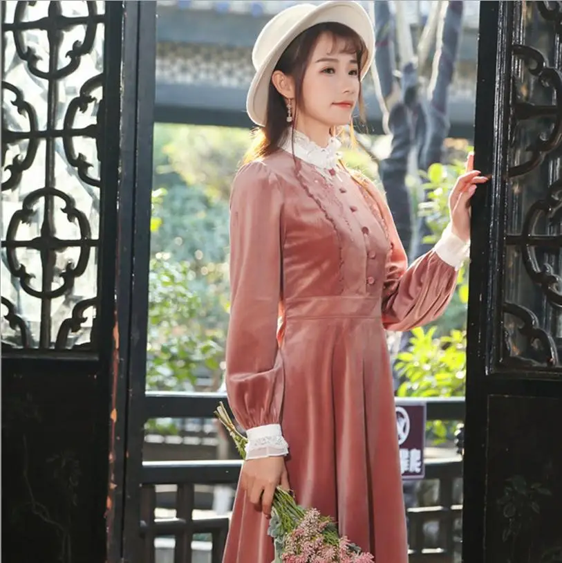 Новинка весна 2017 модное кружевное платье с воротником стойкой и вышивкой женское