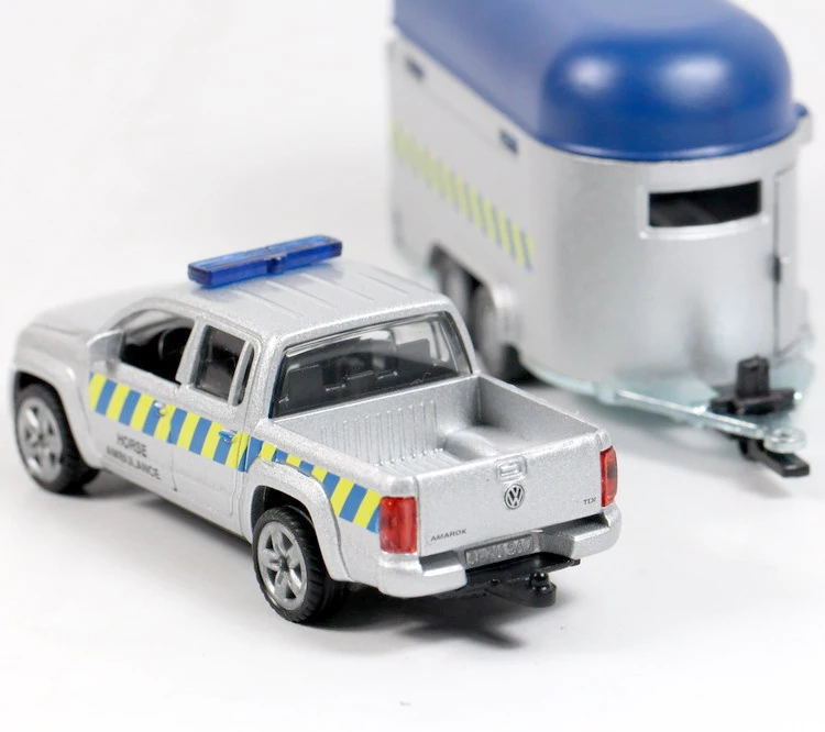 Siku 2310 vw Конюшни автомобиль с вагон для лошадей лошадь скорой помощи 1:55 сплава
