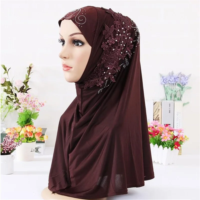 Scarf Hijabs Bandanas Cotton Hollow Flower Embroidery Cap Muslim Hijab Islamic Scarves Headscarf 2017 Women Girls Fashion Colors |