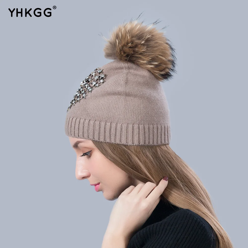 YHKGG 2018 натуральный мех енота шапка для женщин зимние теплые кашемировые вязаные