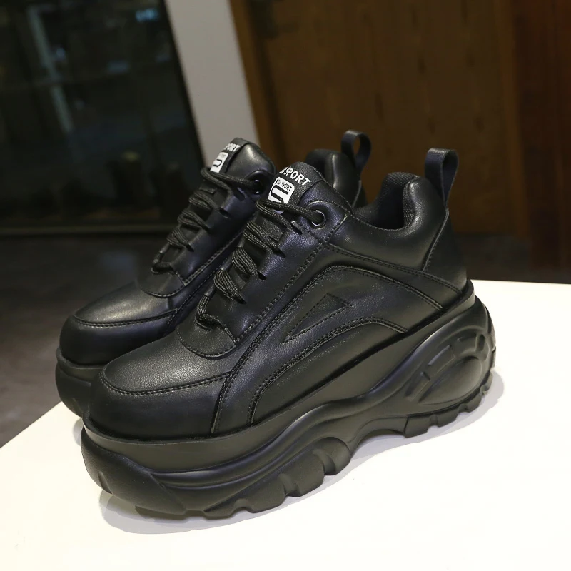 Женские кроссовки на платформе черные/белые дышащие кожаные спортивная обувь