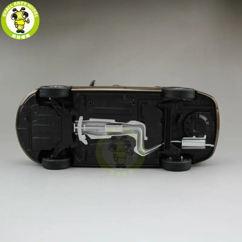 1/18 Ford Escort литая модель автомобиля для коллекционных подарков хобби коричневый