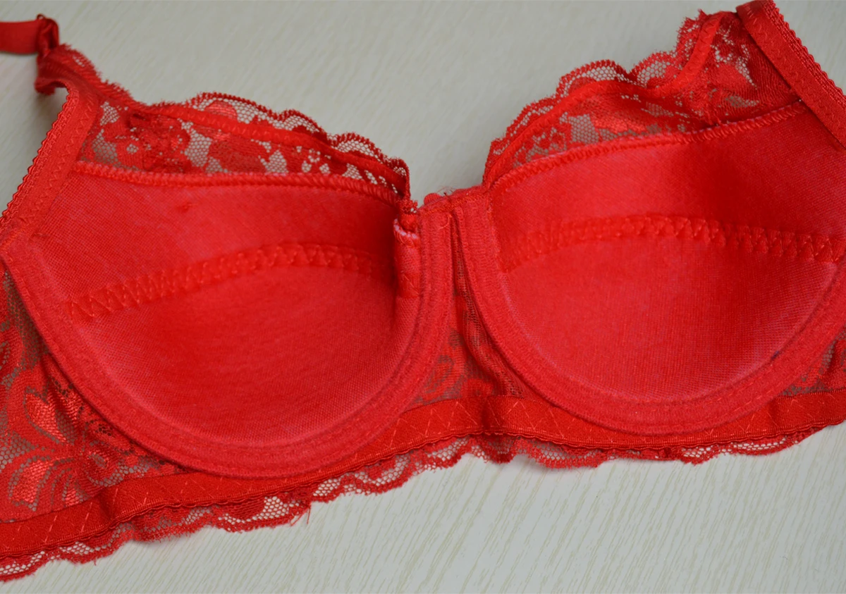 Бюстгальтер женский кружевной с чашками пуш-ап цвет в ассортименте | Женская