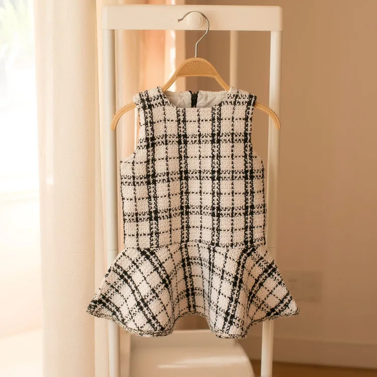Костюм для девочек весенний 2018 новый маленьких экзотический с запахом в клетку