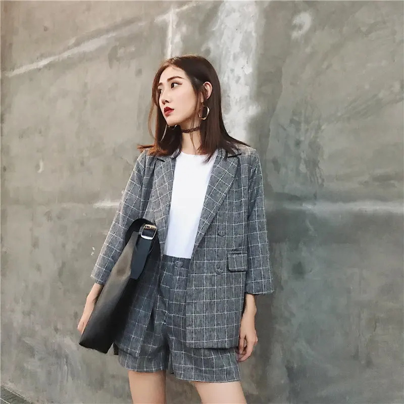 СВОБОДНЫЙ Модный маленький костюм + шорты костюмы из 2 предметов на лето 2018 новый