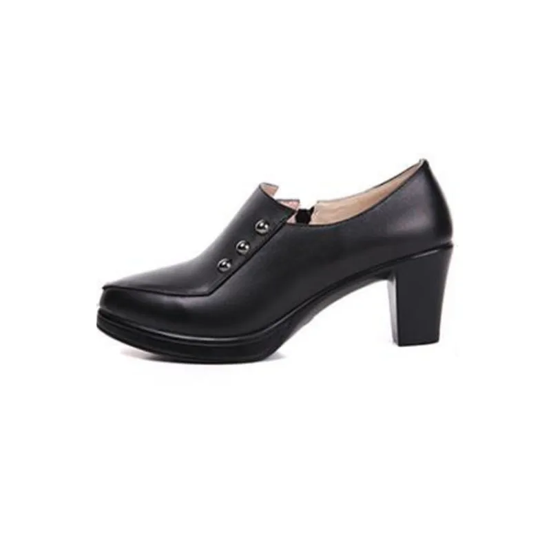 Женские туфли из натуральной кожи с заклепками острым носком|pumps pointed toe|pointed toehigh