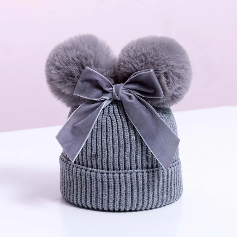 style 2 Милая зимняя детская шапка с двойным помпоном и бантом, вязаная теплая шапка для девочек, вязаная крючком плотная теплая вязаная шапка с меховым помпоном, шапка s - Цвет: style 2