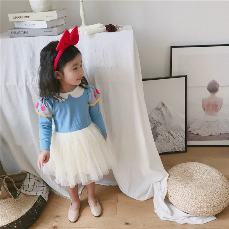 Вязаное платье для маленьких девочек праздничное принцессы с длинными рукавами