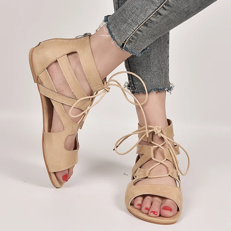 Новинка женские летние сандалии-гладиаторы на плоской подошве Повседневная