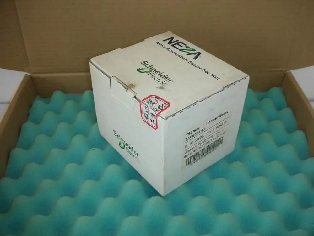 

1 шт. б/у ПЛК Schneider TSX08ED12F8
