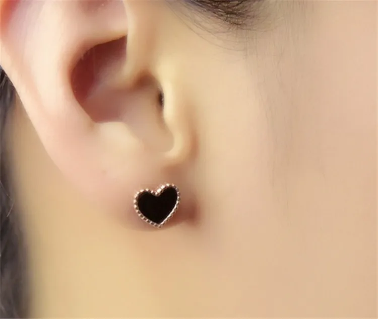 

YUNRUO New Arrival Black Heart Stud Earring Titanium Steel Rose Gold Color Jewelry Woman Girl Fashion Accessories Gift Wholesale