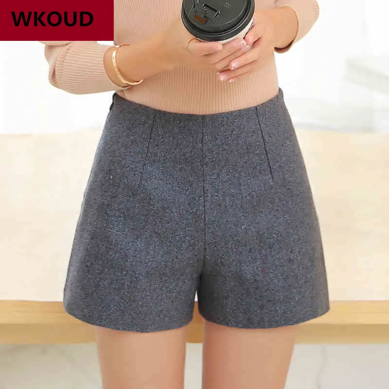 

WKOUD Winter Wool Shorts Women Candy Color Solid Short High Waist Warm Boots Shorts Solid With Zip Female Casual Wear D2616
