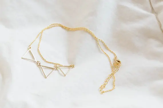 С геометрическим рисунком и подвеска треугольник Цепочки ожерелья ( 2 Цвета