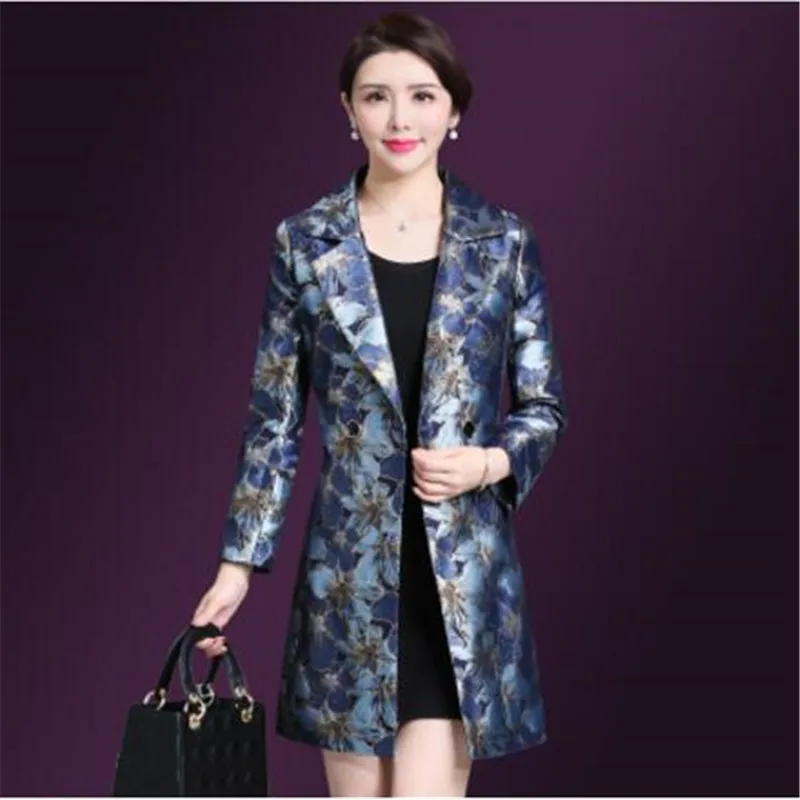 Женская приталенная ветровка средней длины с длинным рукавом и принтом большие