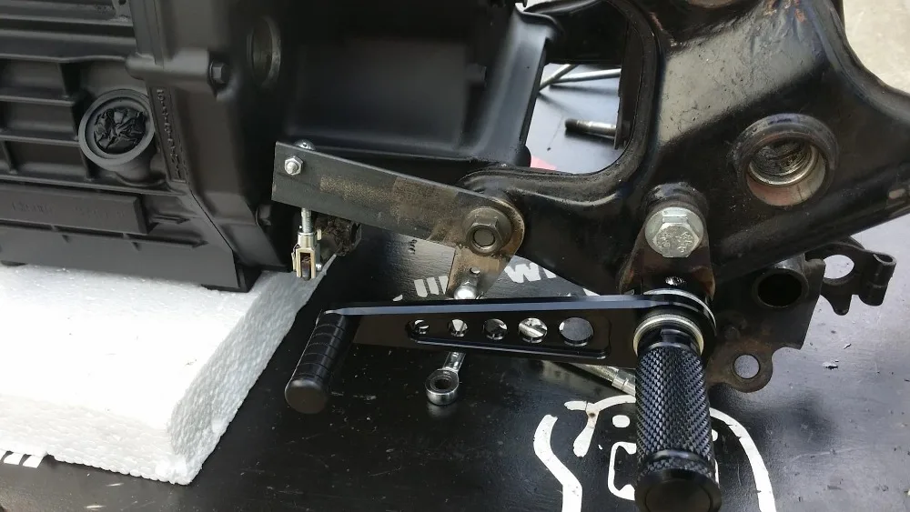 BIKINGBOY Кафе Racer Rearsets задние комплекты подставки для ног Suzuki GT 125 250 500 550 570