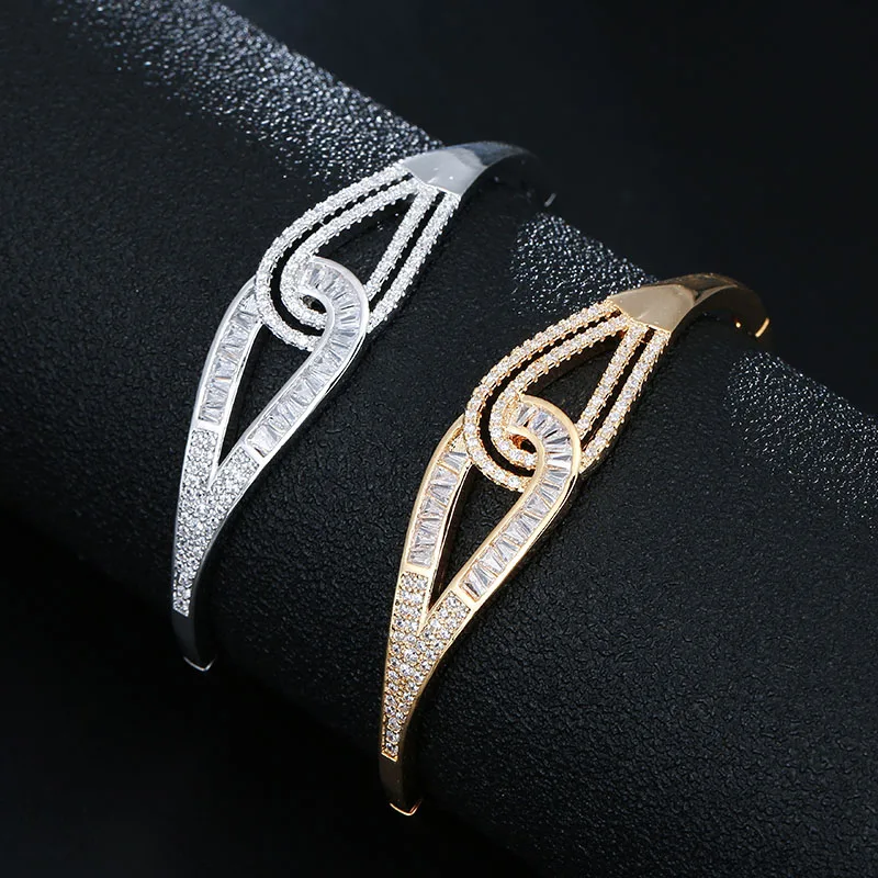

HONGHONG high-quality cubic Zircon Bangles Rings Suit Occident Style Women bangles sets Fashion Jewelry