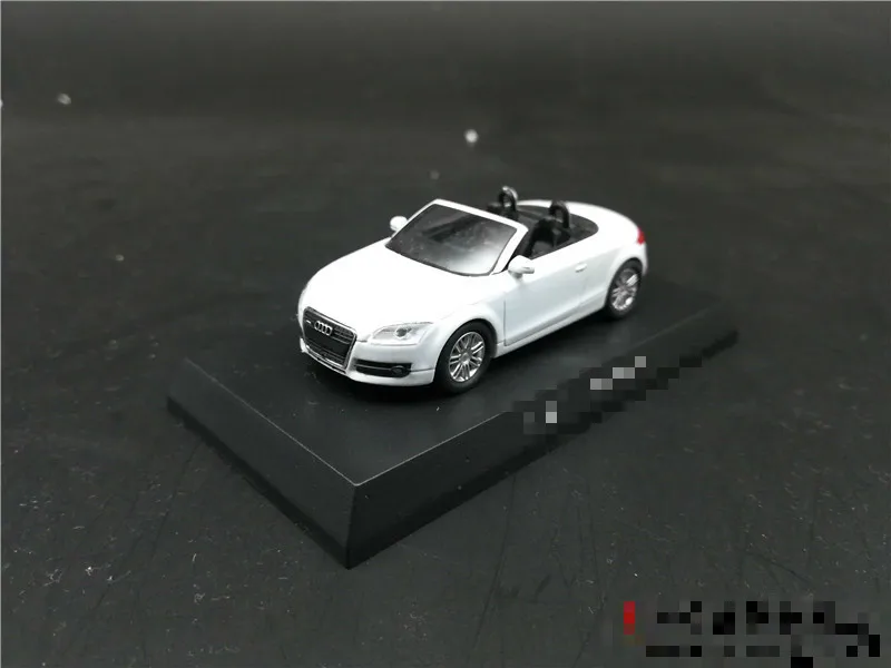 Специальный литой металл 1/64 больше немецких моделей автомобилей A3 A4 A5 A8 R8 S6 A6 Tt домашний дисплей коллекционные игрушки для детей - Цвет: TT Open White