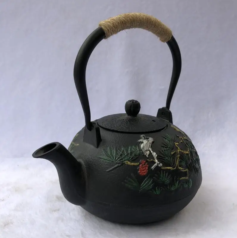 Железный горшок утюжок кладет на брови японский импортный чугунный