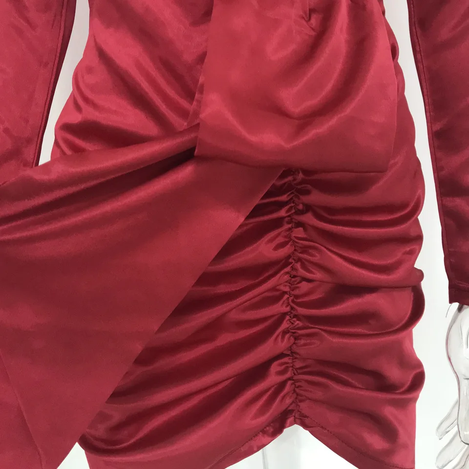 Атласное платье с рюшами женское сексуальное вечернее длинным рукавом и