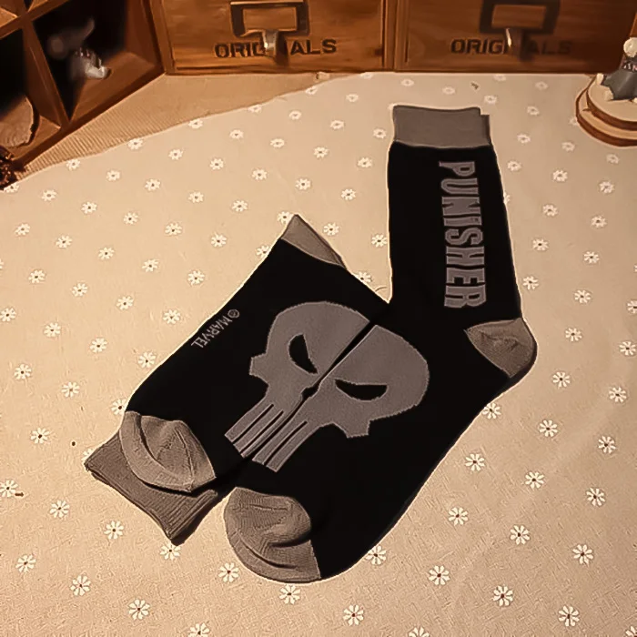 Adult Socks-4 22 стиля герой комиксов Marvel общие носки мультфильм Железный человек Спайдермен, Супермен, Бэтмен Капитан Америка ребенок мужчины подарки носки - Цвет: Adult Socks-4