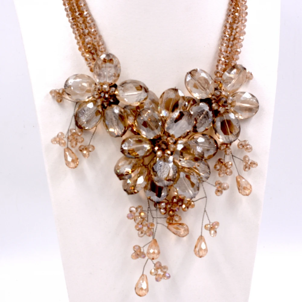 

Noble Female Jewelry Champagne crystal bib chokers flower necklace Jewelry Hot Sell