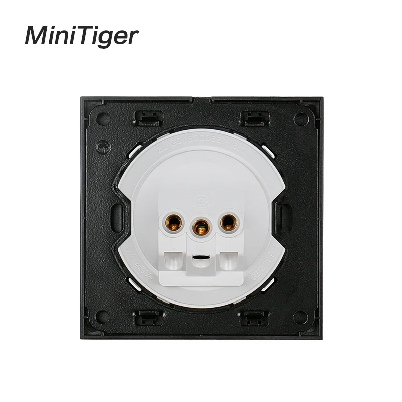 Розетка настенная из хрустального стекла с заземлением и защитой от детей 13