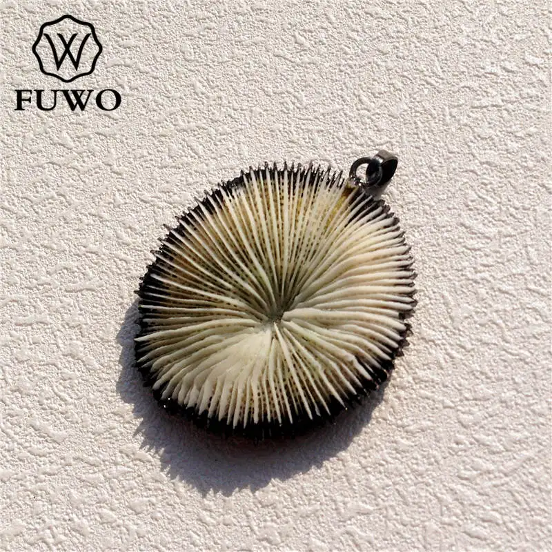 

FUWO Natural Fossil Coral Pendants Black Gun Plated Raw Marine Coral Shell Fashion Jewelry Making Wholesale PD503