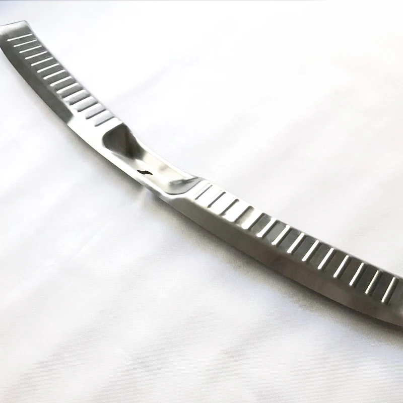 

Car Styling 1PCS Stainless Steel Inner Rear Door Bumper Protector Guard Plate Cover Trim For Mazda CX-5 CX5 2017 2018