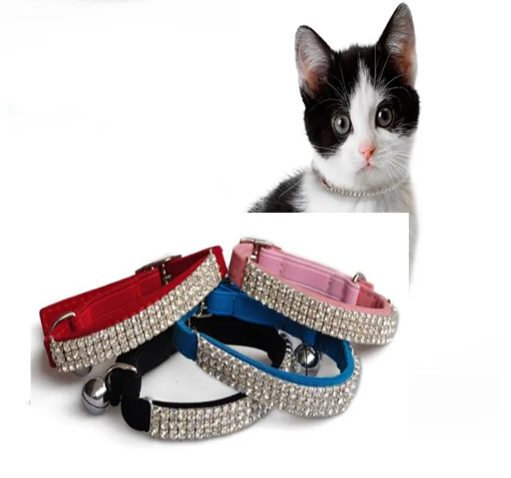 

Стразы usd2.5/pc со стразами, ошейники для домашних животных и кошек, мягкий замшевый ошейник с колокольчиком для собак, 4 цвета с кристаллами, 3 р...
